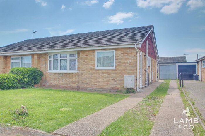 2 Bedroom Semi-Detached Bungalow To Rent In Colthorpe Road, CO15