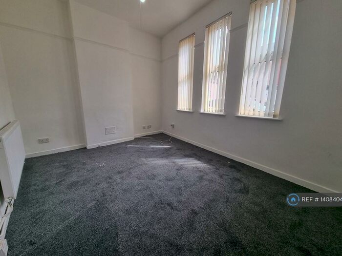 1 Bedroom Flat To Rent In Peel Road, Bootle, L20