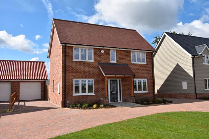 4 Bedroom Detached House For Sale In Holly Farm Close, Frating, CO7