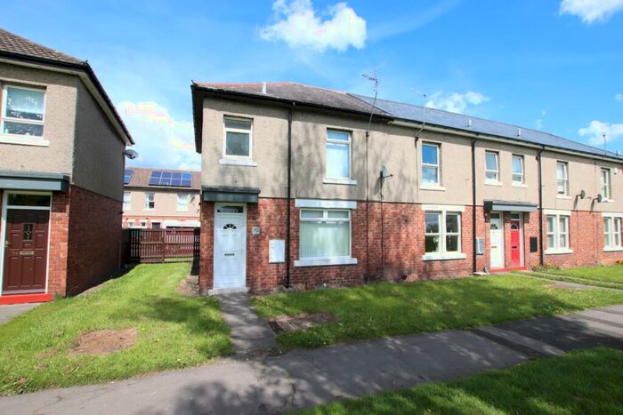 2 Bedroom House To Rent In The Drive, Washington, Tyne And Wear, NE37