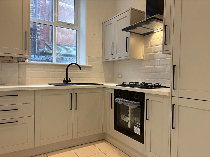 2 Bedroom Flat To Rent In Bertram Road, Liverpool, Merseyside, L17