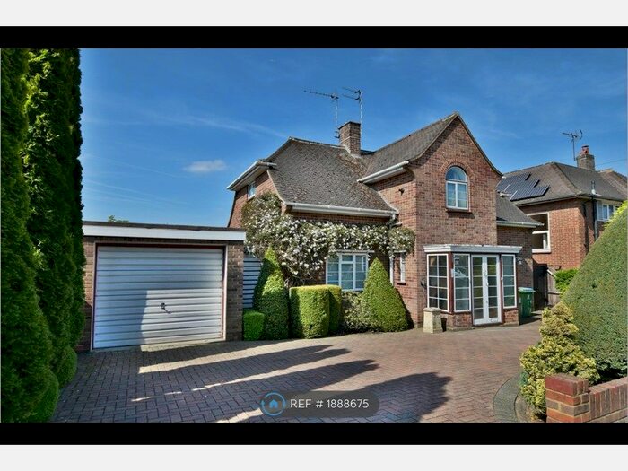 3 Bedroom Detached House To Rent In Trefusis Walk, Watford, WD17