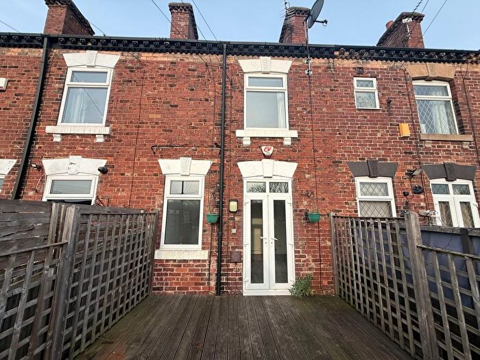 3 Bedroom Terraced House To Rent In Dennington Lane, Wakefield, WF4