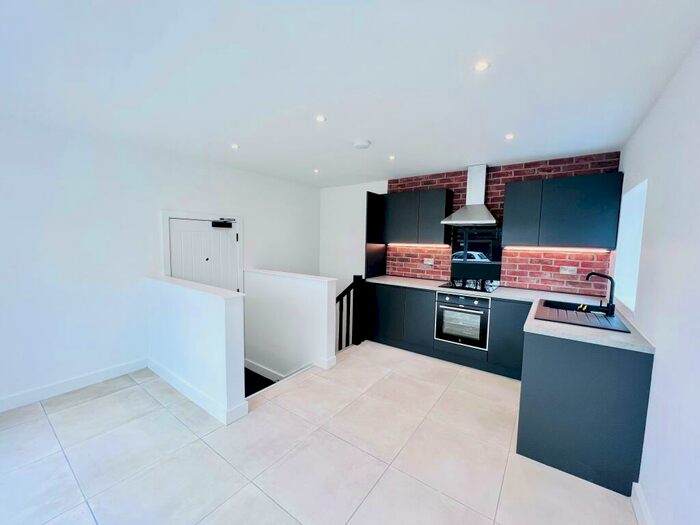 1 Bedroom Apartment To Rent In Railway Road, Urmston, M41