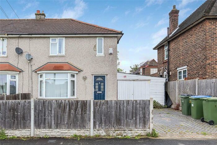 3 Bedroom Semi-Detached House To Rent In Winchcomb Gardens, Eltham, SE9