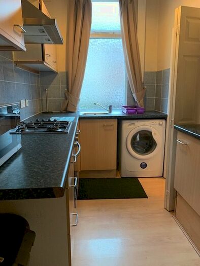 2 Bedroom Terraced House To Rent In Claremont Terrace, Leeds, LS12
