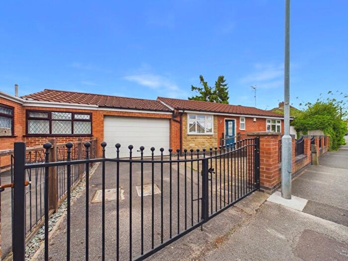 2 Bedroom Detached Bungalow For Sale In Kingswell Road, Arnold, Nottingham, NG5