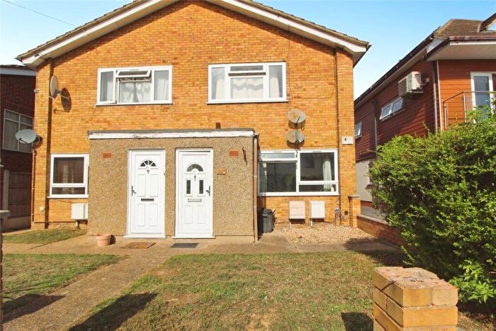 1 Bedroom Maisonette To Rent In Warwick Road, Rainham, Essex, RM13