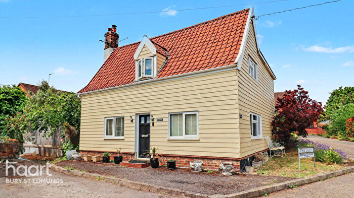 4 Bedroom Detached House For Sale In New Street, Haughley, Stowmarket, IP14