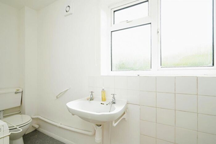 1 Bedroom Flat For Sale In Saye & Sele Close, Grendon Underwood, Aylesbury, HP18
