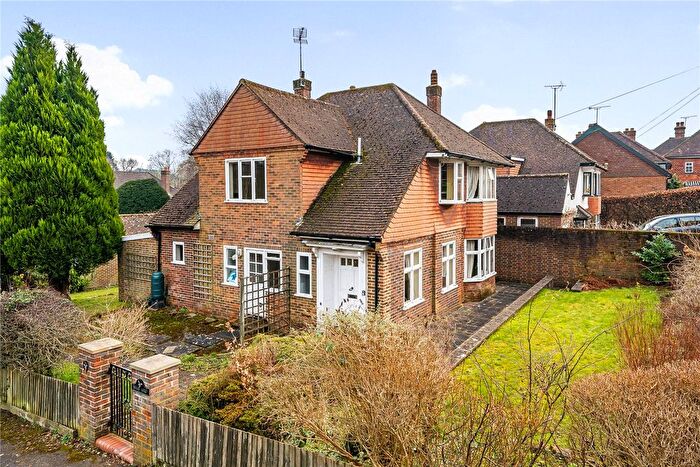 4 Bedroom Detached House For Sale In Serpentine Road, Sevenoaks, Kent, TN13