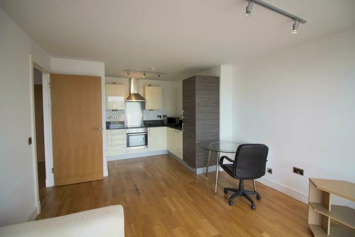 2 Bedroom Apartment To Rent In Wicker Riverside, North Bank, Sheffield, S3