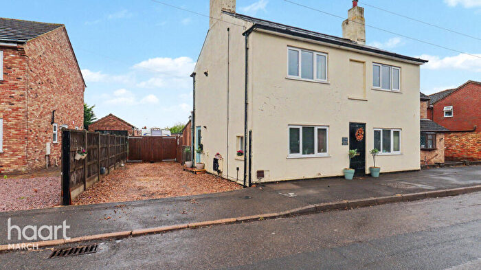 4 Bedroom Detached House For Sale In Newgate Street, Doddington, PE15