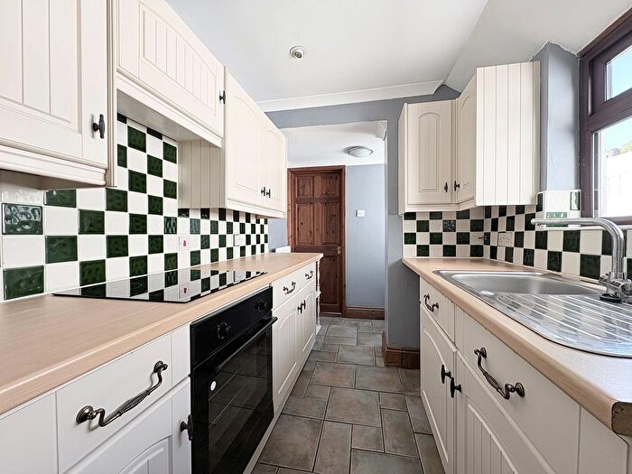 2 Bedroom Terraced House To Rent In Randolph Cottages, Rochester, ME2