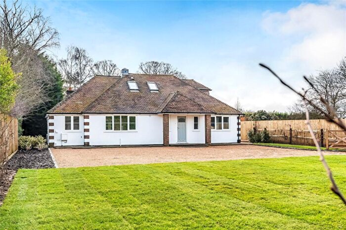 4 Bedroom Detached House For Sale In Montague Place, Send, Surrey, GU23