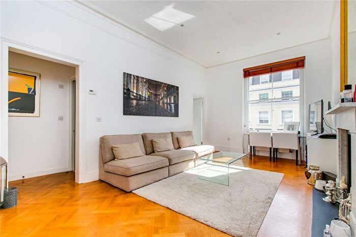 1 Bedroom Flat To Rent In Pembridge Gardens, Notting Hill, W2