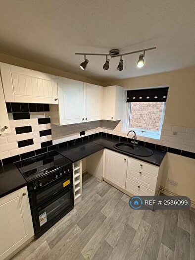 2 Bedroom Flat To Rent In Woodston, Peterborough, PE2