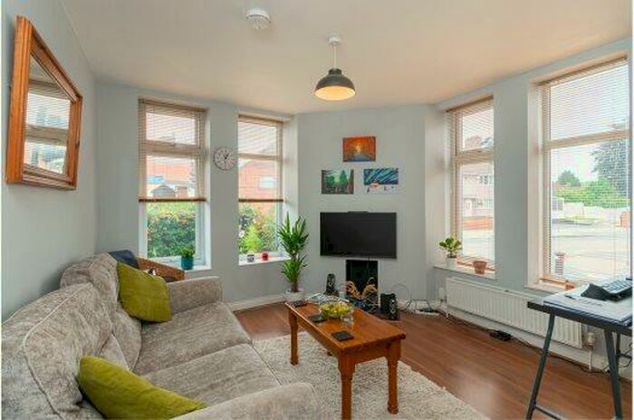 1 Bedroom Apartment To Rent In St Johns Lane, Bedminster, Bristol, BS3