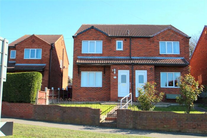 3 Bedroom Semi-Detached House To Rent In Trinity Court, South Elmsall, Pontefract, WF9