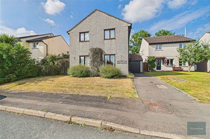4 Bedroom Detached House For Sale In Hederman Close, Exeter, EX5
