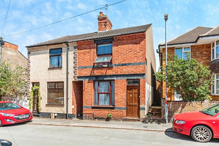 2 Bedroom Semi-Detached House For Sale In Oakley Street, Kettering, NN16