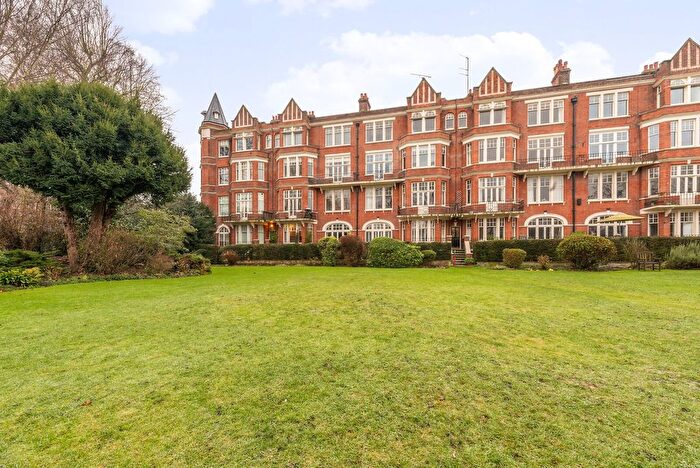 1 Bedroom Flat To Rent In Willoughby Road, Richmond, Twickenham, TW1