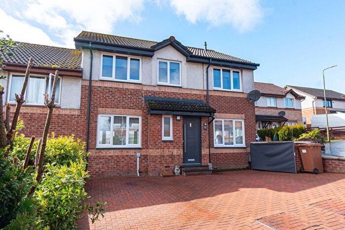 5 Bedroom Semi-Detached House For Sale In Rankin Crescent, Dennyloanhead, Bonnybridge, FK4