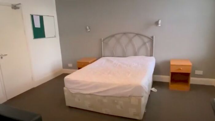 1 Bedroom Studio To Rent In North Hill, Mutley, Plymouth, PL4