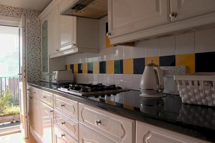 1 Bedroom Flat To Rent In Hoseason Gardens, Edinburgh, EH4