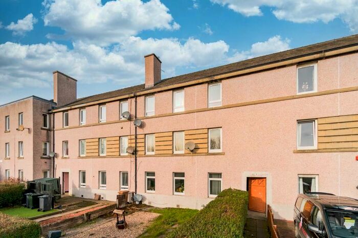 2 Bedroom Flat To Rent In Stevenson Drive, Saughton, Edinburgh, EH11