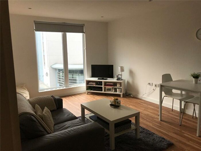 1 Bedroom Flat To Rent In The Exchange, Elmira Way, Salford Quays, Manchester, M5