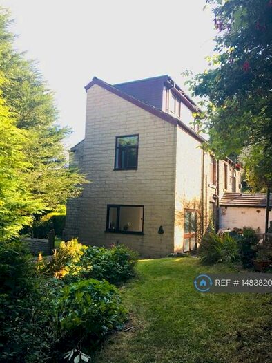 4 Bedroom Semi-Detached House To Rent In Waggon Road, Mossley, Ashton-Under-Lyne, OL5