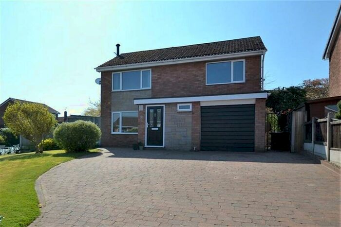 4 Bedroom Detached House To Rent In Danefield Road, Holmes Chapel, CW4