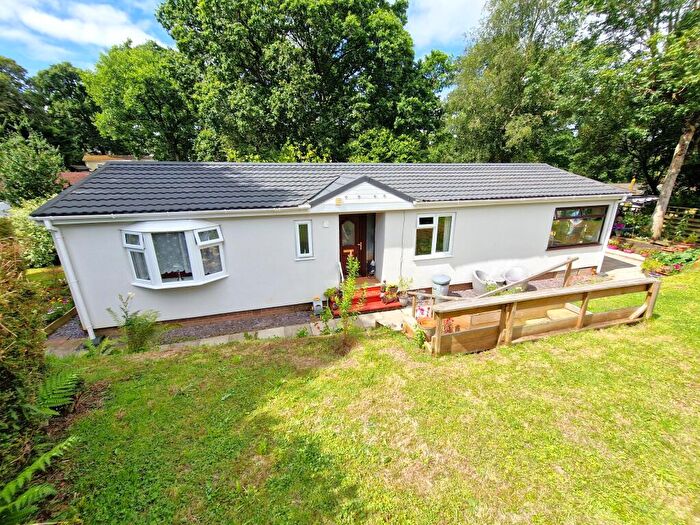 2 Bedroom Park Home For Sale In Brookside, Pathfinder Village, Exeter, EX6