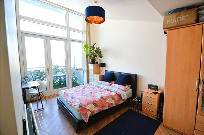2 Bedroom Flat To Rent In Bath Row, Birmingham, West Midlands, B15