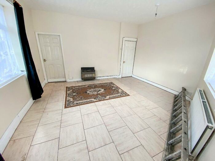 1 Bedroom Flat To Rent In A Waverley Street, Dudley, DY2