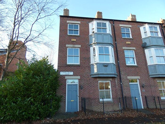 4 Bedroom End Of Terrace House To Rent In Cross Valley Court, Nevilles Cross, Durham, DH1