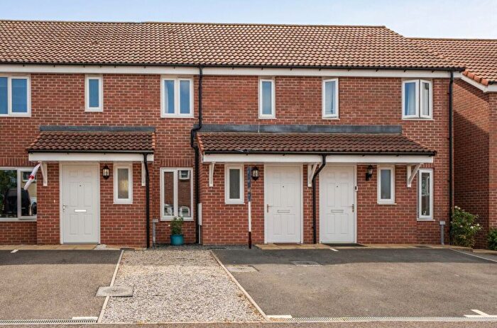 2 Bedroom Terraced House For Sale In Myrtlebury Way, Exeter, EX1