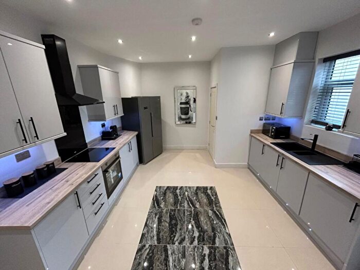 3 Bedroom Private Halls To Rent In -, High Street South, Langley Moor, Durham, DH7