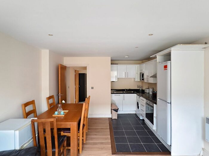 2 Bedroom Flat To Rent In Ashburnham Place, London, SE10