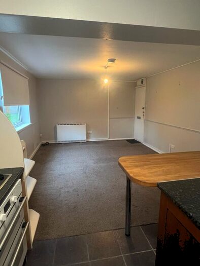 Studio To Rent In Aylsham Drive, Uxbridge, UB10