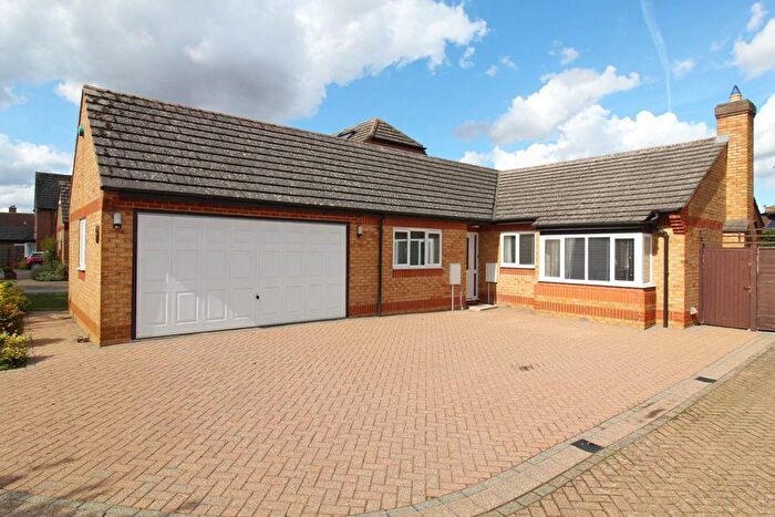 3 Bedroom Detached Bungalow For Sale In Bell Foundry Close, Gamlingay, SG19