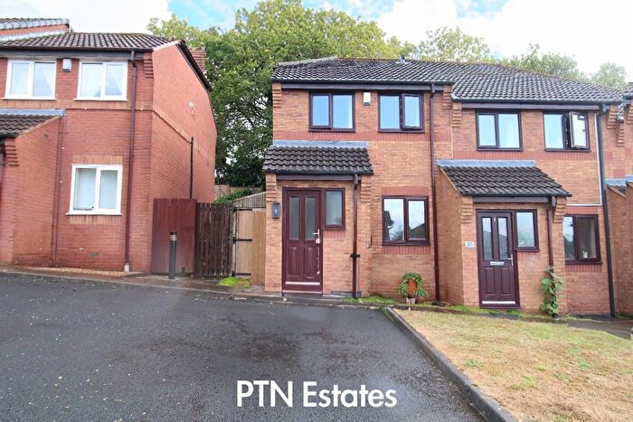 2 Bedroom End Terrace House For Sale In Surrey Drive, Kingswinford, DY6