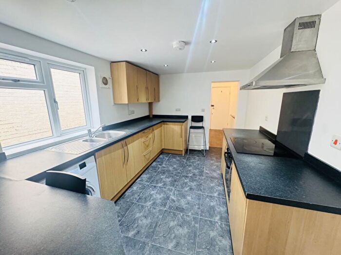 1 Bedroom Flat To Rent In Wenlock Street, Luton, LU2
