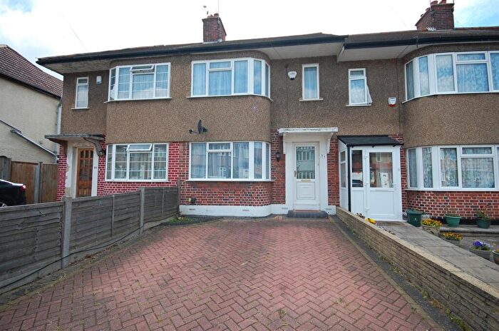 2 Bedroom House To Rent In Exmouth Road, Ruislip, Middlesex, HA4