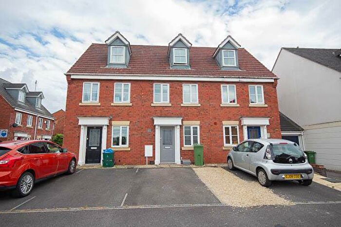 3 Bedroom Semi-Detached House To Rent In Rosebay Gardens, Cheltenham, GL51