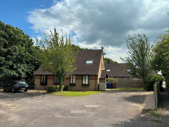 1 Bedroom Semi-Detached House To Rent In The Magnolias, Bicester, OX26