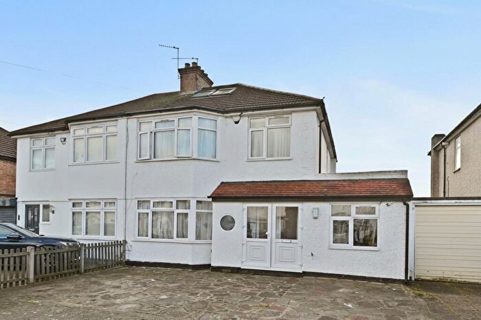 4 Bedroom Semi Detached House For Sale In Francis Road, Harrow, HA1