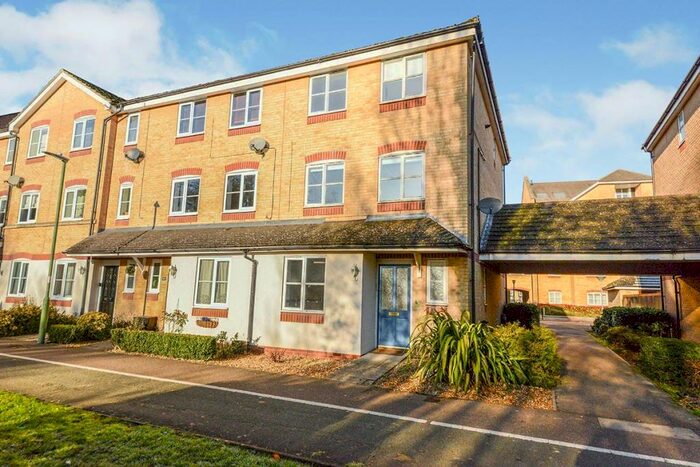 6 Bedroom End Of Terrace House To Rent In Stephenson Wharf, Hemel Hempstead, Hertfordshire, HP3