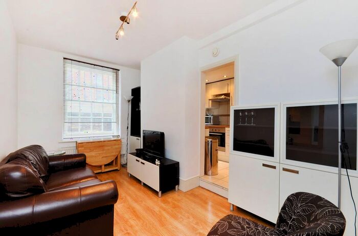 1 Bedroom Flat To Rent In Jenner House, Bloomsbury, London, WC1N